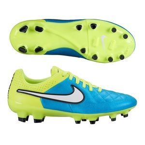 NWT Nike Tiempo Genio Soccer Cleats